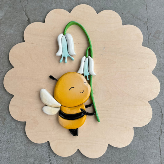 Rundes Wandbild mit der süssen Biene